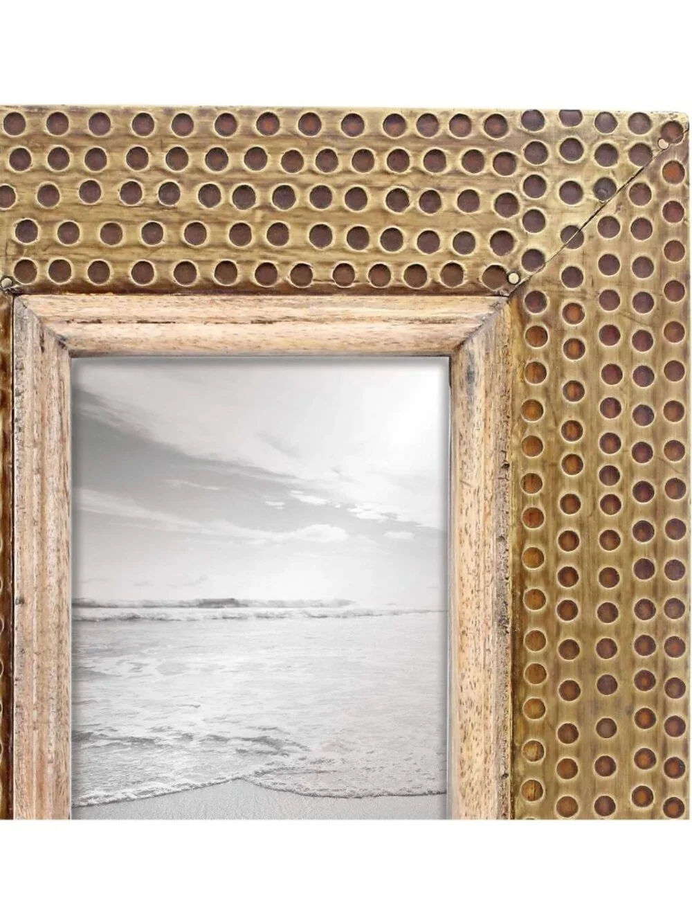 Decorative Distressed Hammered Brass Metal Picture Frame - 4x6 Inch Home Decor
